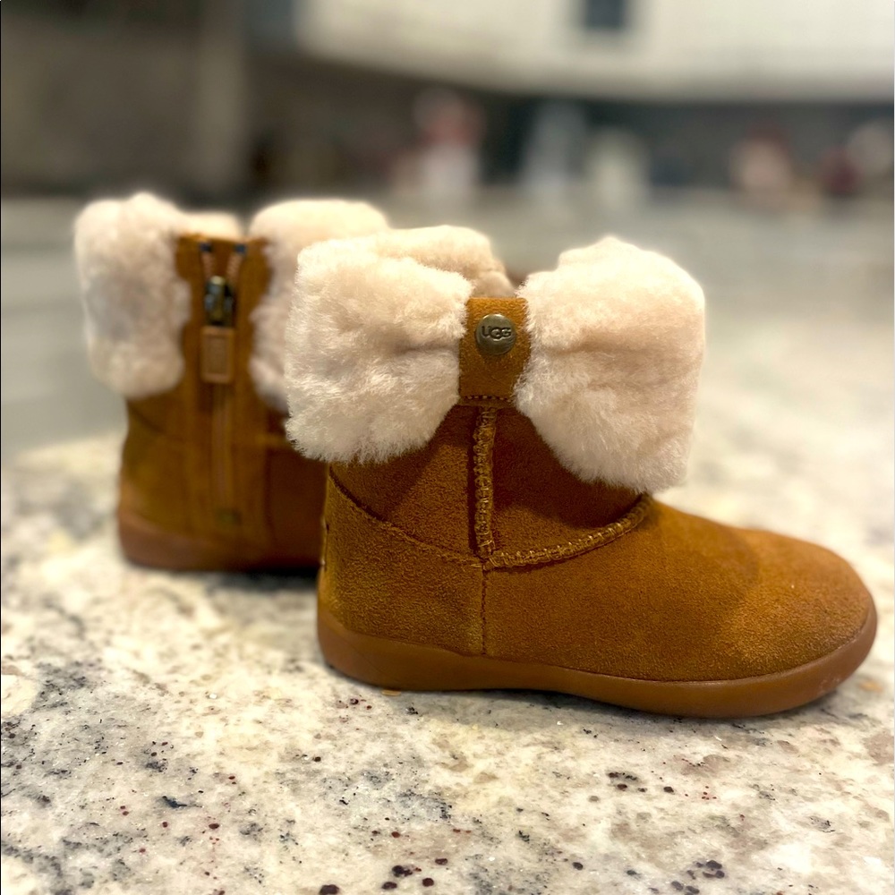 Toddler Ugg Boots Size 8